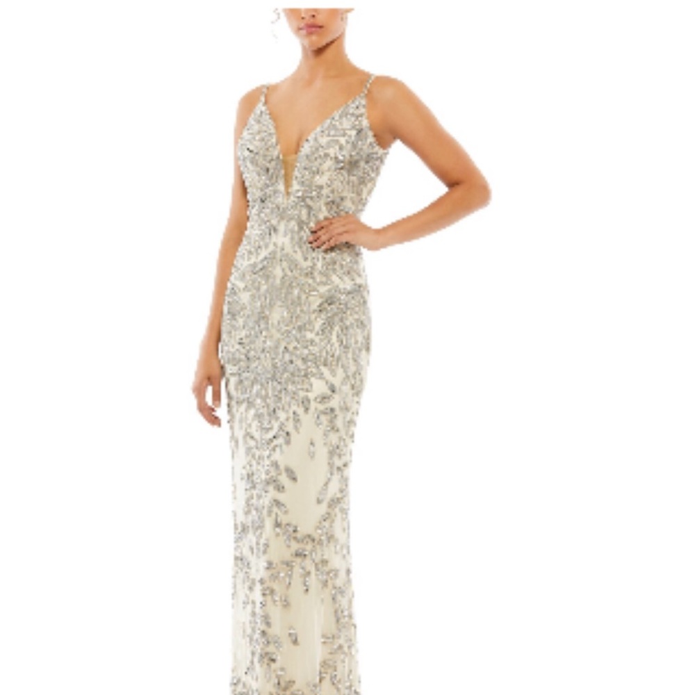 Mac Duggal Silver Prom Dress with Shimmering Elegance